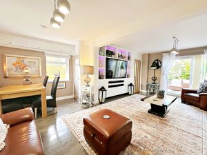 Living/ Dining Room- click for photo gallery